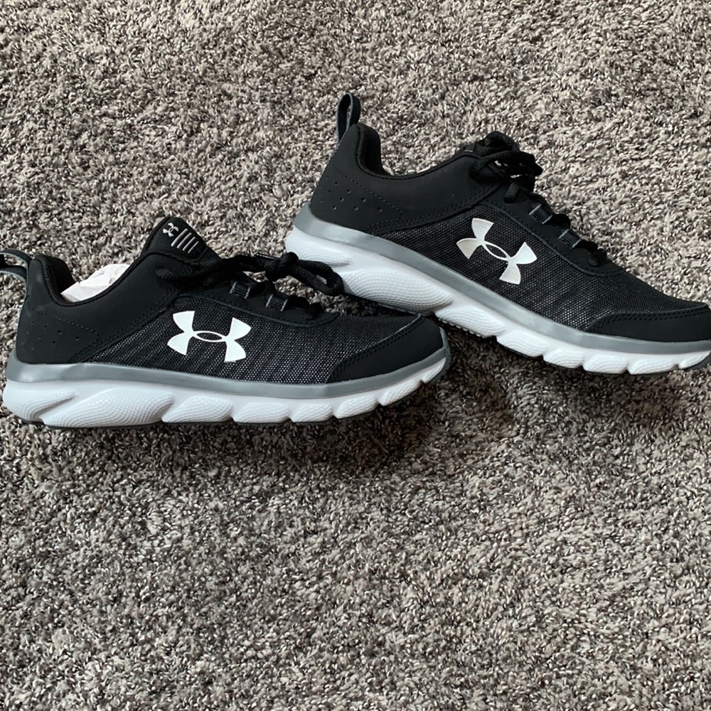 Brand New Under Armour Boys Sneakers